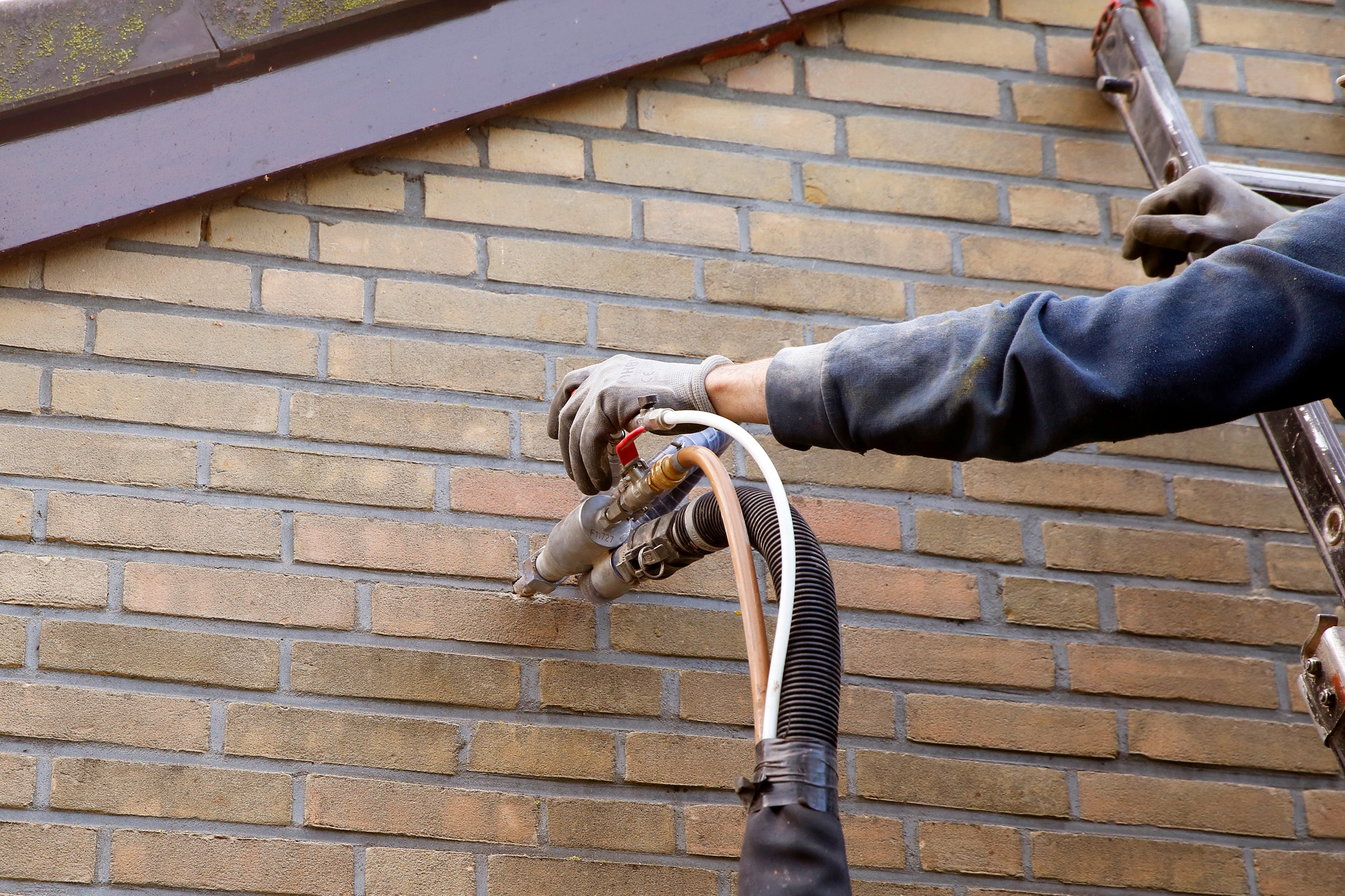 cavity-wall-power
